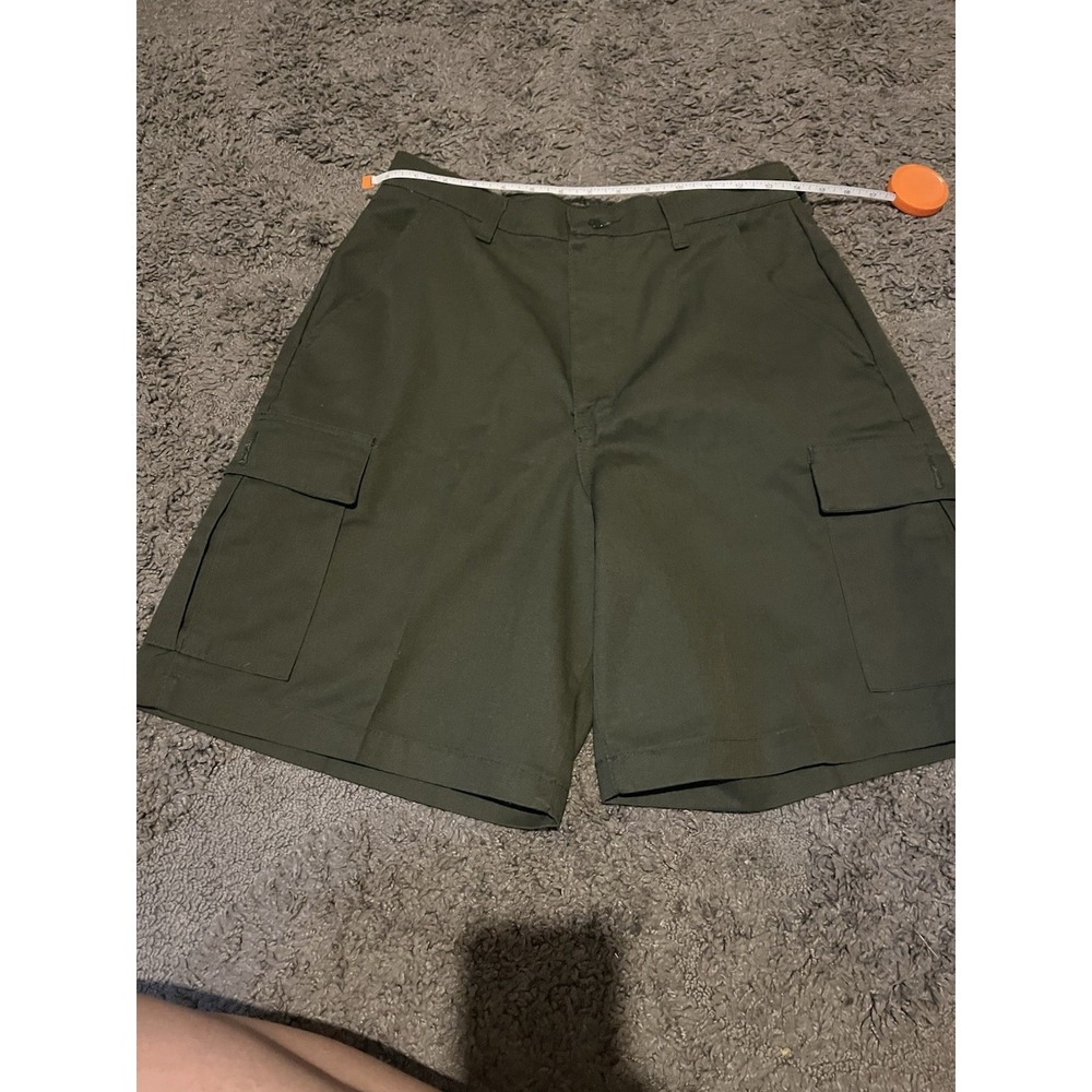 VG Imagewear Women's Olive Cargo Shorts with Multiple Pockets Size 8